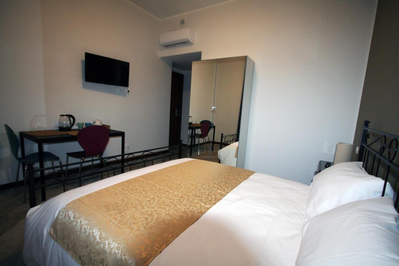 Sansirofiera Rooms Милан Экстерьер фото